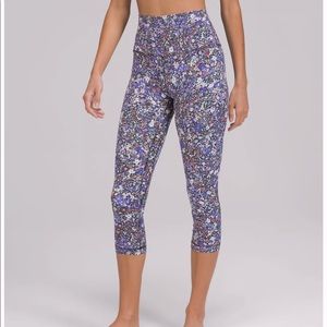 NWT Lululemon Align High Rise Crop 21